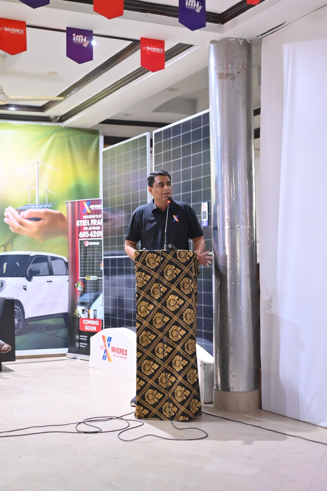 Trainer demonstrating Inverex VFD setup